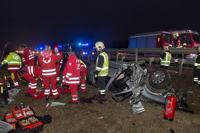 20161222 Verkehrsunfall A2 Rfb Wien bei Guntramsdorf   Foto: Ste