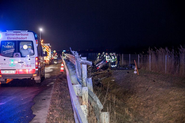 20161222 Verkehrsunfall A2 Rfb Wien bei Guntramsdorf   Foto: Ste