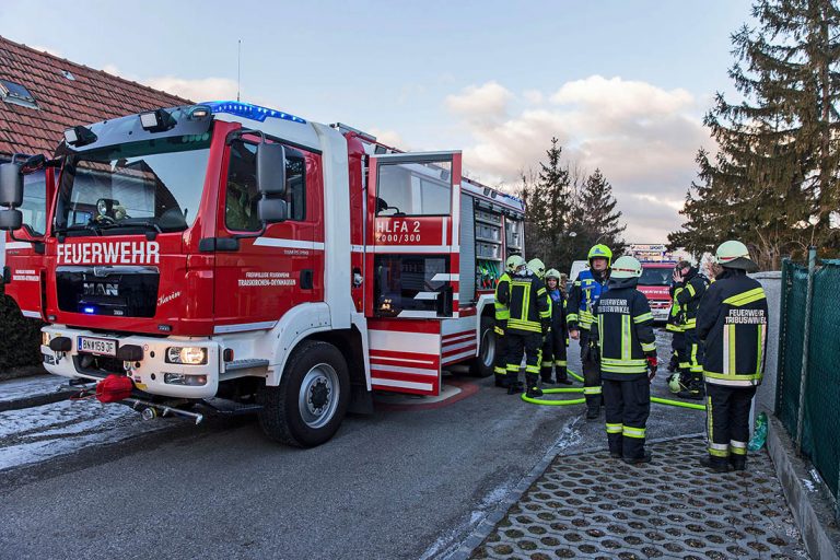 20170106 Brand in Oyenhausen  Foto: Stefan Schneider