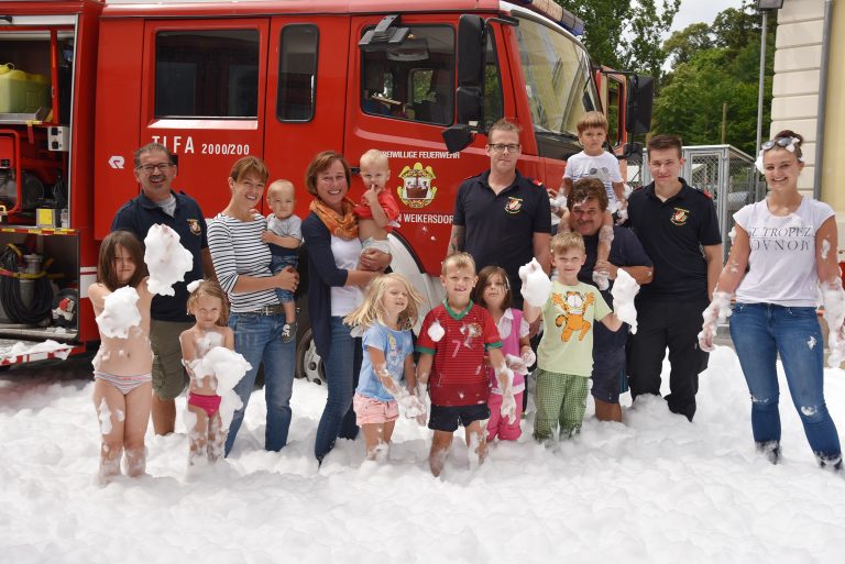 20170714-Ferienspiel-Besuch-der-Feuerwehr-Baden-Weikersdorf-foto_sap-9.jpg