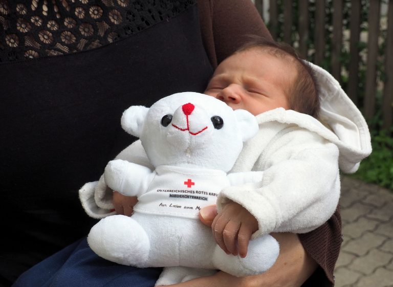 Maximillian-mit-Teddy.jpg