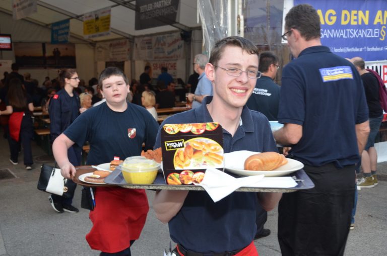 tag1-speisenträger.jpg