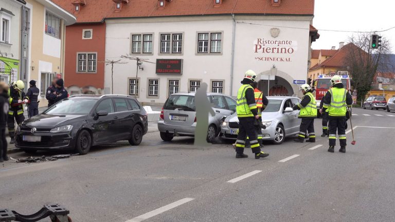20200322 Verkehrsunfall in Traiskirchen
