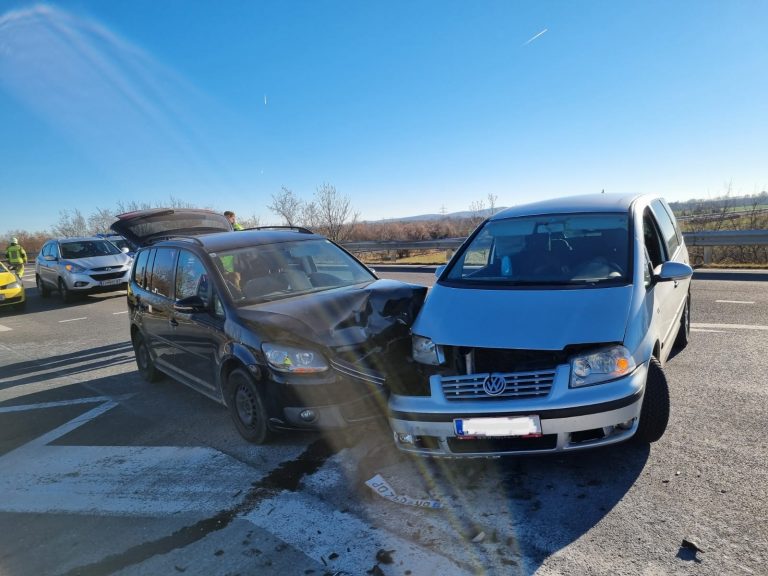 1293CEDF-37F2-49DF-AA7A-C55B1004E293