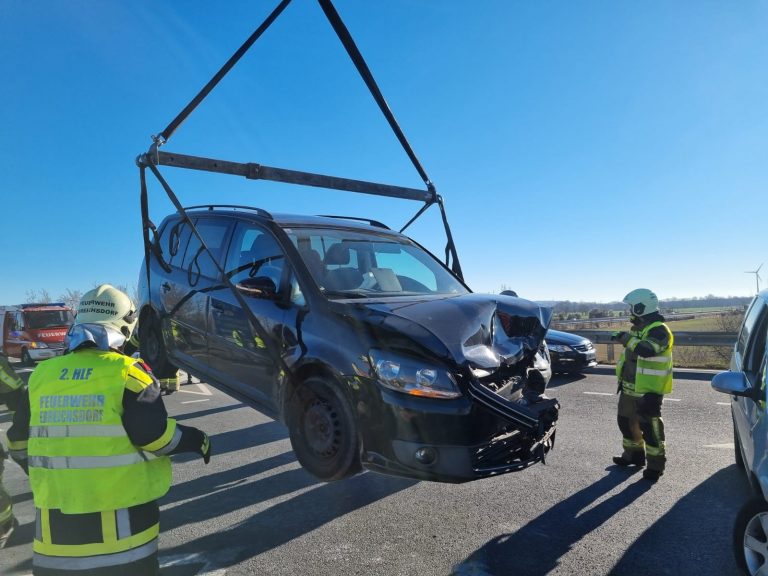 16ECF9E1-62C6-46ED-A941-D25A4CF07C00