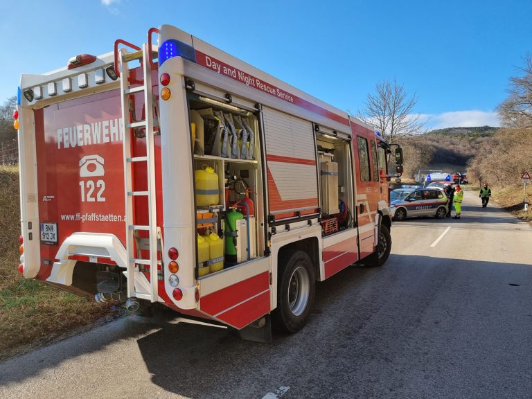 20220118 Verkehrsunfall auf der L4010 Pfaffstätten Einöde