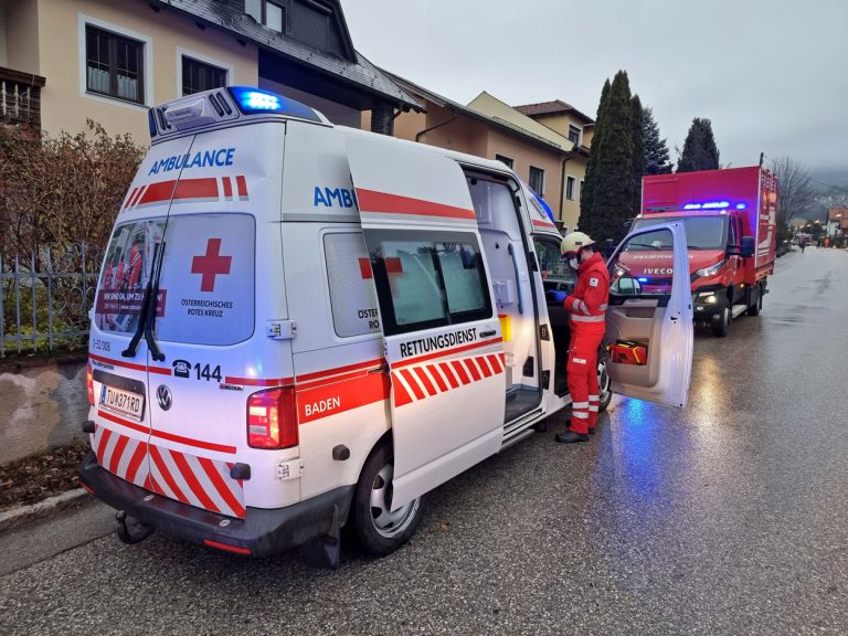 20220110 Wohnhausbrand in Neuhaus Bezirk Baden NÖ