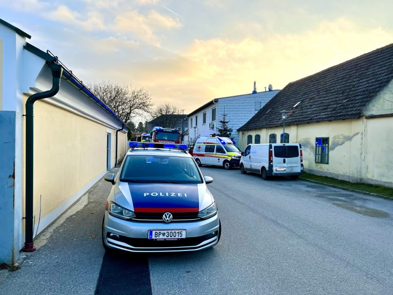 6443E7C7-3A39-4F10-B9FF-6971421F05C1