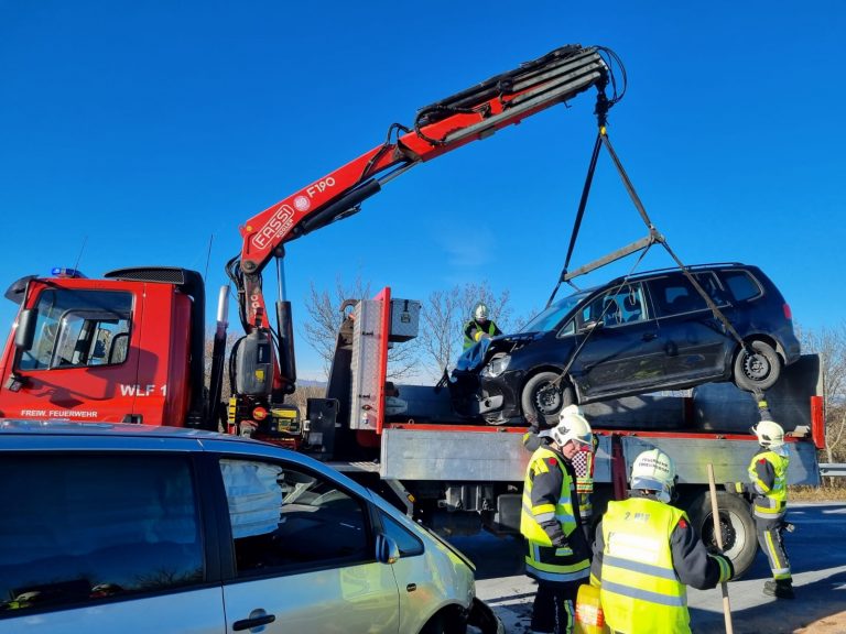 73E4020E-01BC-4FE6-A23A-705A743AFADC