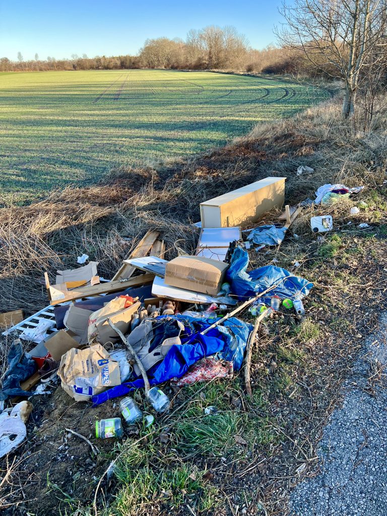 79DCC844-05A0-44E6-A203-97DE0A7E2760