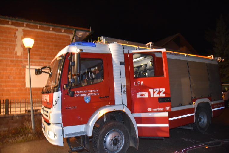 8ECD28F0-E352-4F76-882B-B12526A8B39C