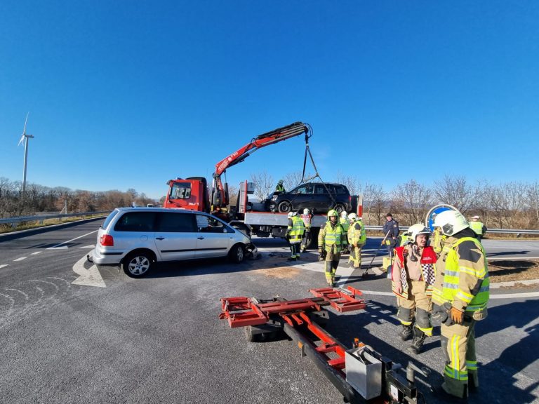 9A92924D-F2EC-42F8-B996-366FC130DEA1