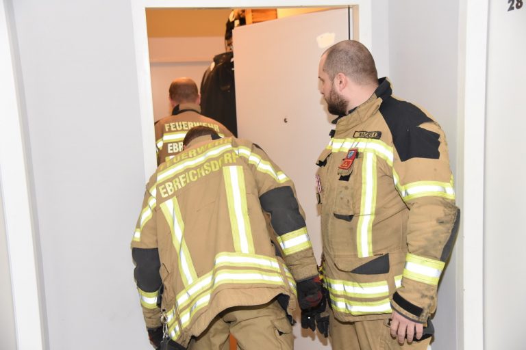 B0FA0E19-479B-4FF1-8ADE-DF439D732348