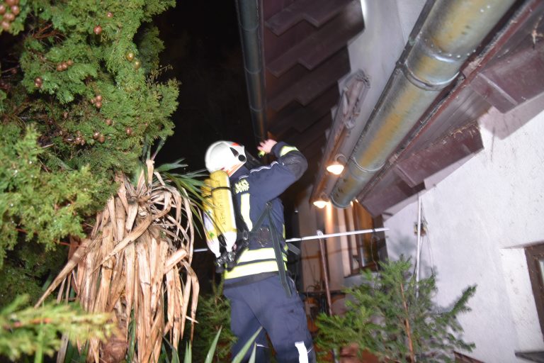 C26AF043-CAF7-4D4A-9634-ABDDDEA61D1B