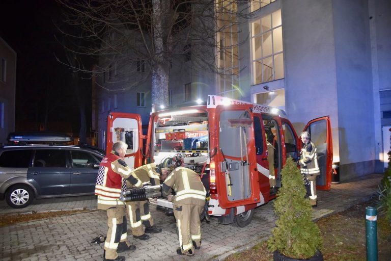 CB19F1A1-C6E0-4B34-B73A-85EA2A001BA6