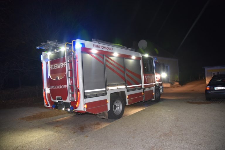 CD0A3720-7812-4D74-BB93-25670A24F664