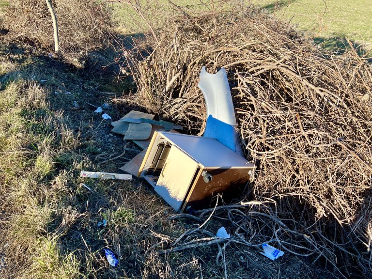 D7904FF1-9CF1-4845-A05F-53BA5C1FCFFE