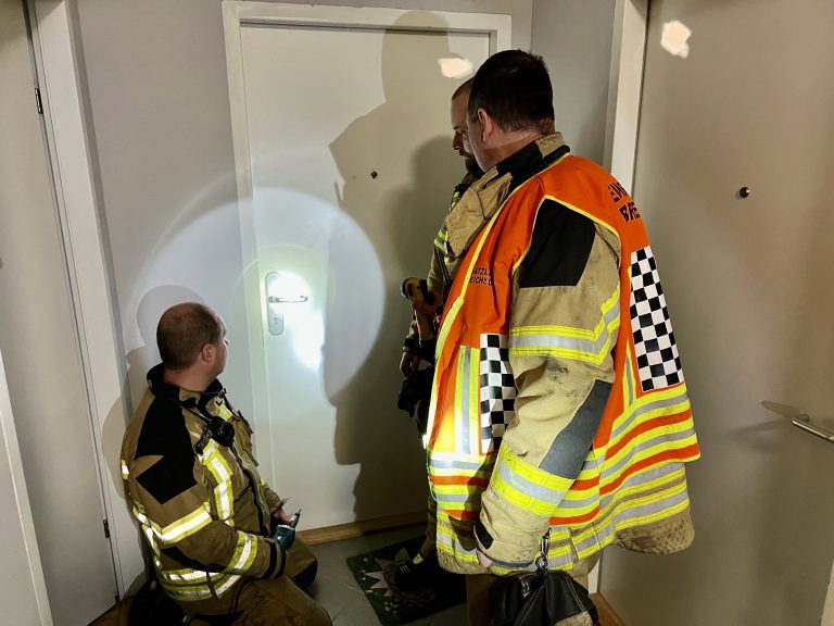 E27A6C6B-7F25-4164-ABC6-2EA02E67D23C