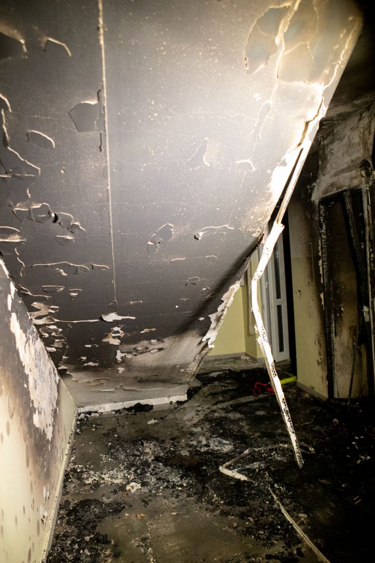 20220219 Brand in einer Wohnhausanlage in Neuhaus Bezirk Baden N