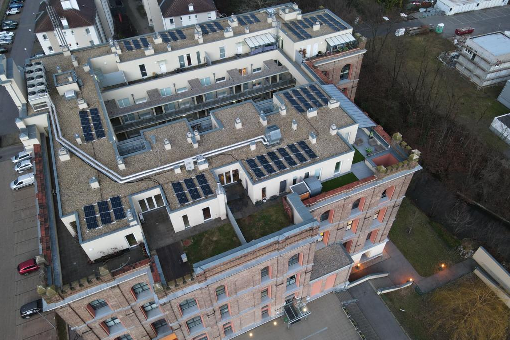 0757FF71-A642-456D-83FB-7A8C63B161EF