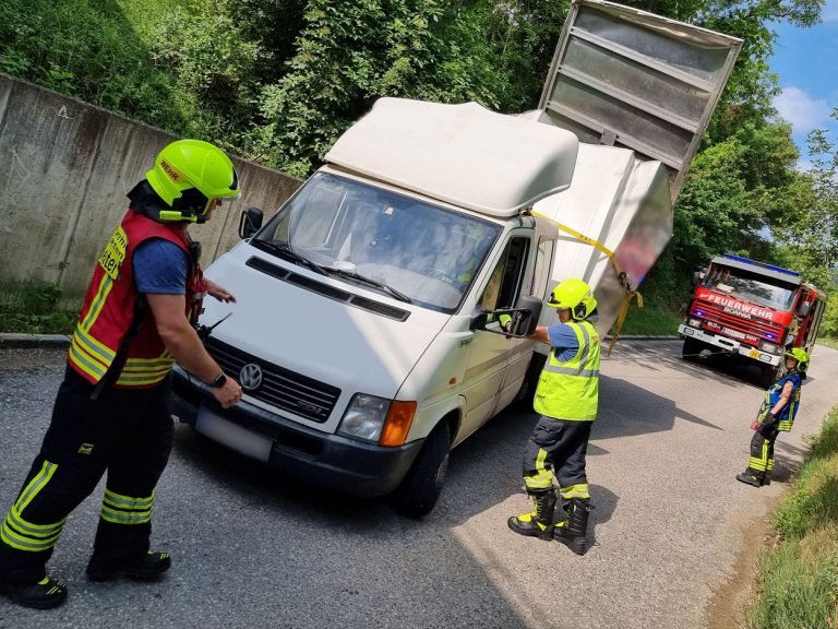 20220717 Verkehrsunfall L4010  Pfaffstätten-Einöde