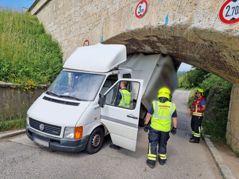 20220717 Verkehrsunfall L4010  Pfaffstätten-Einöde