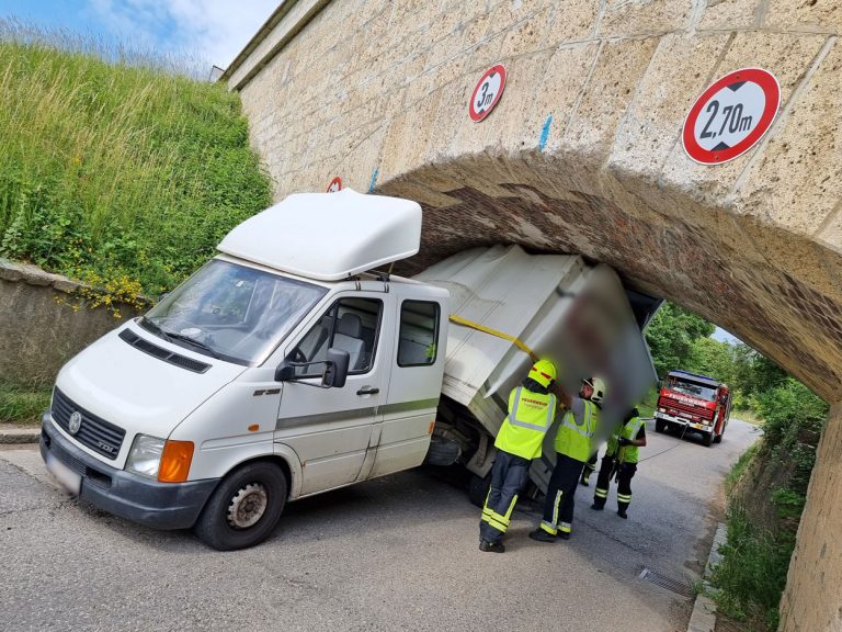 20220717 Verkehrsunfall L4010  Pfaffstätten-Einöde