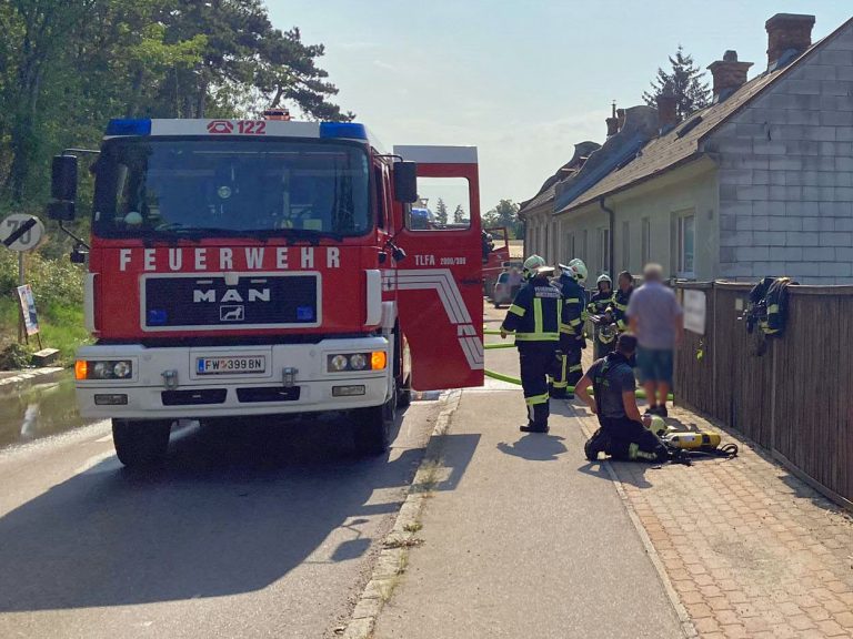 20240905_B2 Brand bei Wohnhaus in Hirtenberg NÖ Bezirk Baden
