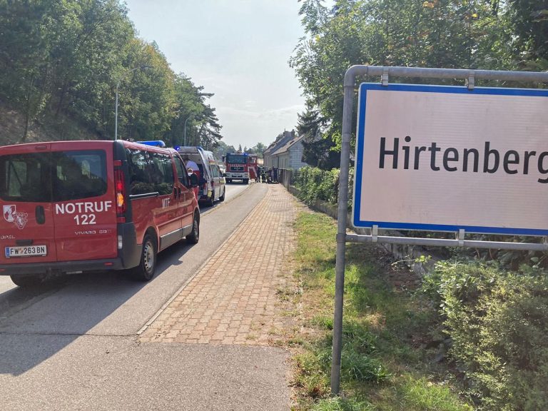 20240905_B2 Brand bei Wohnhaus in Hirtenberg NÖ Bezirk Baden