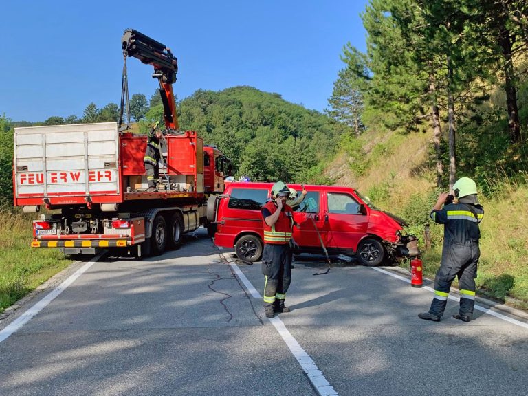 20250719_Verkehrsunfall mit Personensuche auf der LB11 in Groisb