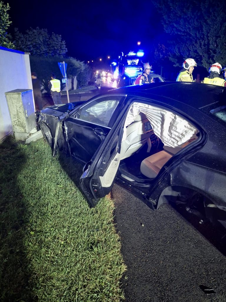 8cb36c83-2baa-47ae-b17b-43b76cee6751