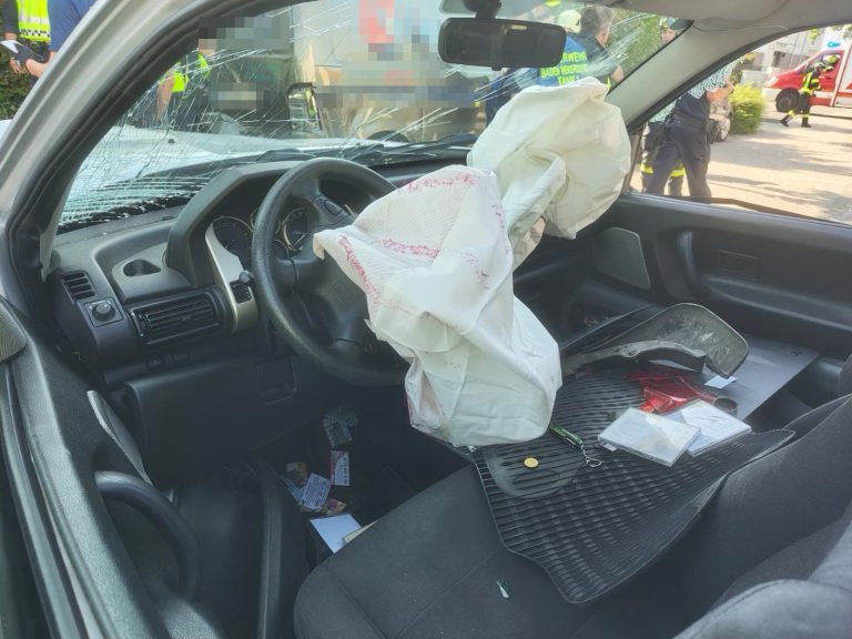 b447770e-c0c9-4961-a7a2-013955997af9