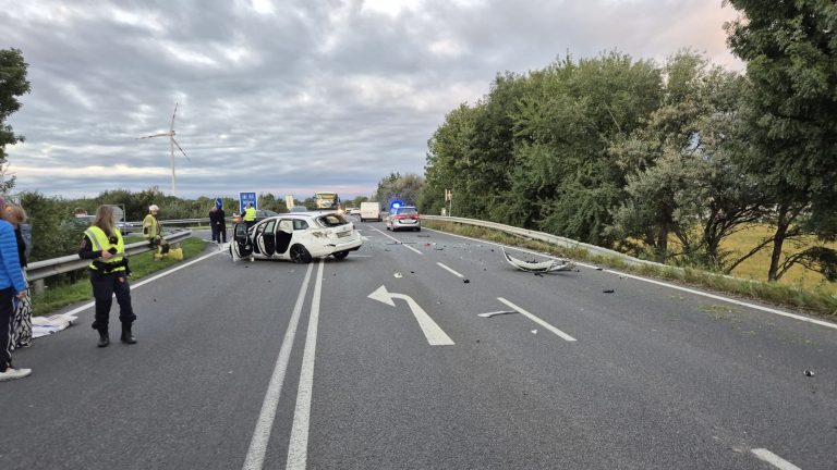 19c0bfcd-cef9-4f2f-a61b-5417d254377c