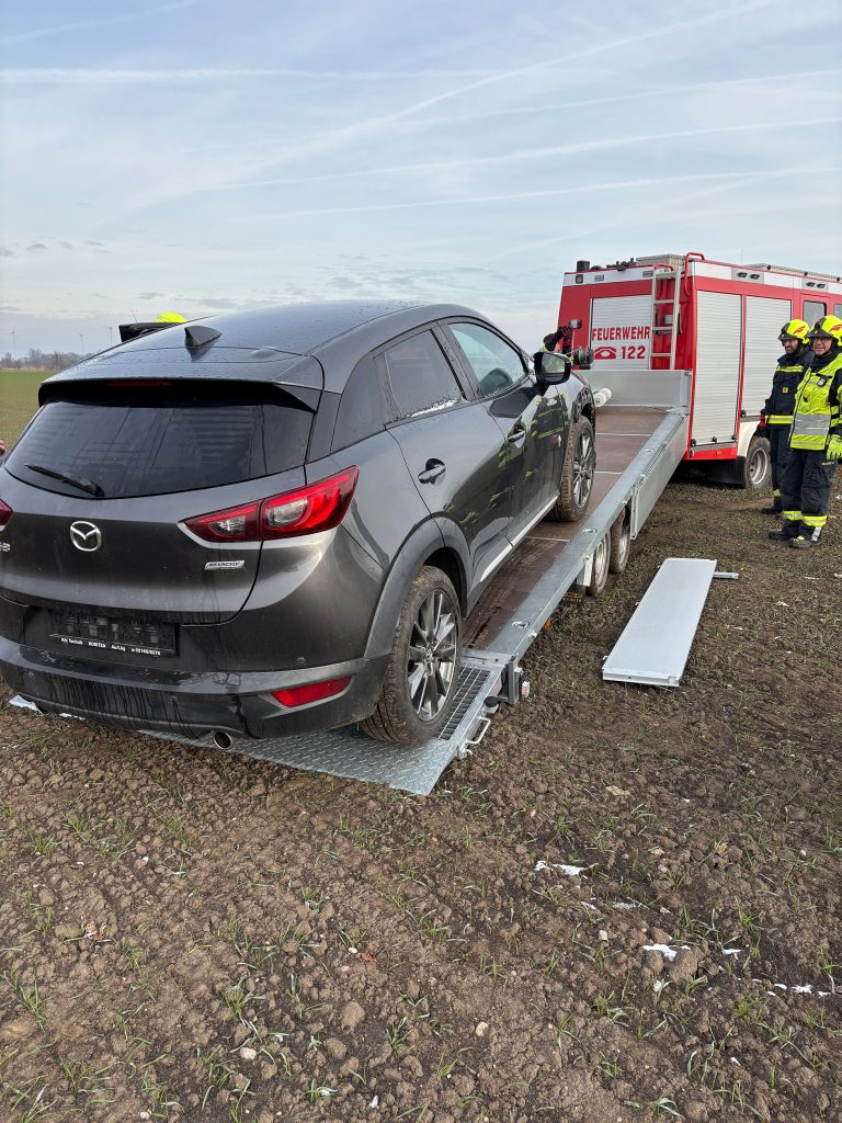 PA Feuerwehr Leithaprodersdorf - Verkehrsunfall mit eingeklemmter Person_3