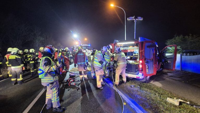 c6671eb2-1780-45c5-9e85-30a0fa2561bf