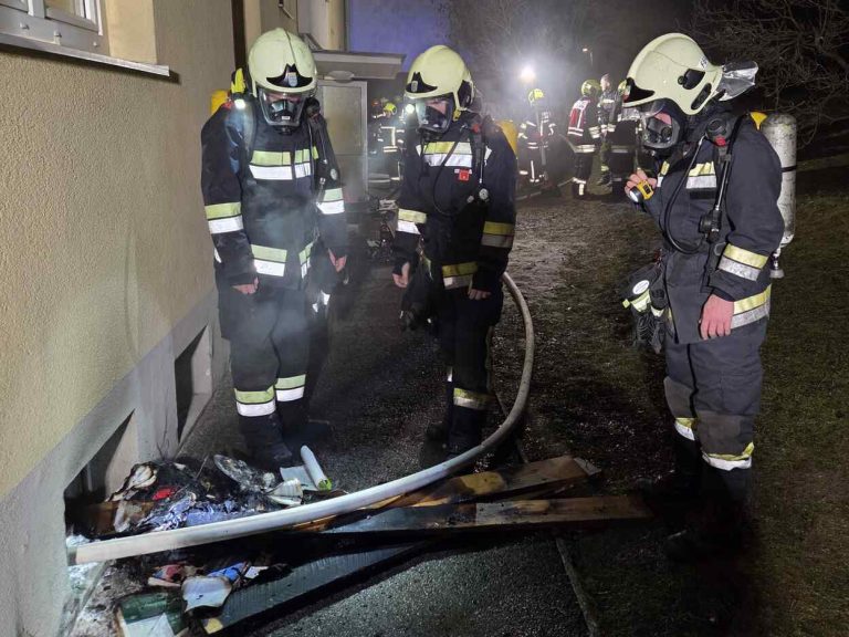 20260201_Kellerbrand in Wohnhausanlage in Berndorf Ortsteil Veit