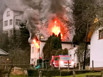 20220110 Wohnhausbrand in Neuhaus Bezirk Baden NÖ