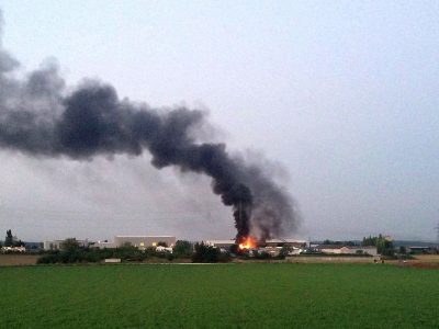 20160913 Brand bei Gewerbebetrieb in Enzesfeld  Foto: Michael LE