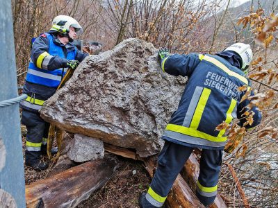 20170305 Steinschlag im Helenental Siegenfeld  Foto: Stefan Schn