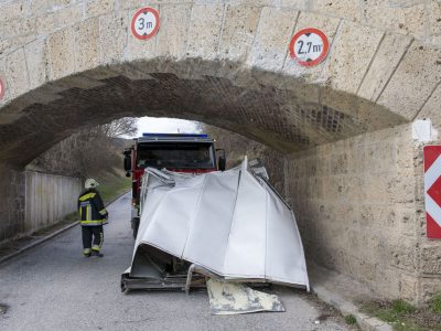 20170321 Verkehrsunfall Pfaffstätten Einödstraße  Foto: Stefa