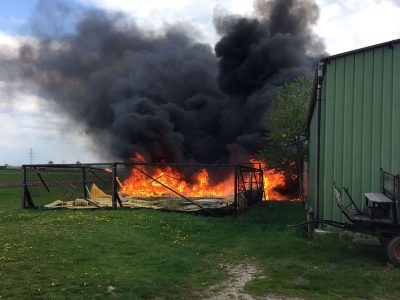 20170414 Brand von alten Schaumstoffmatratzen in Schönau a.d.Tr