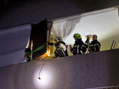 20171104 Explosion in Wohnung einer Wohnhausanalge in Baden  Fot