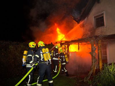 20171222 Brand in Reihenwohnhausanlage in Tribuswinkel  Foto: St