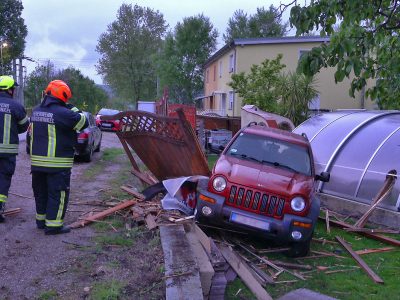 20240420 Verkehrsunfall Tribuswinkel Oberwaltersdorferstraße Be