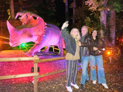 Bild_5_Neue_Dinos_im_Lichterwald_k_C_Reisinger