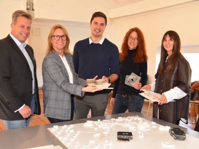 GGR Ing. Klaus Schmid, MBA, Bürgermeisterin Natascha Matousek, Claus Kornigg, GGR Dipl.-Ing. Cordula Müller und Dipl.-Ing. Andreea Cebuc.