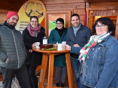 Christina Perka und Michael Schaller mit Jugendgemeinderätin Sophie Kailer, Bürgermeister René Klimes und Vizebürgermeisterin Claudia Mozelt
