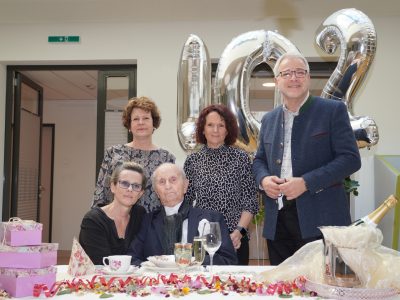 PBZ Pottendorf 102Geburtstag R.Mayer(01)