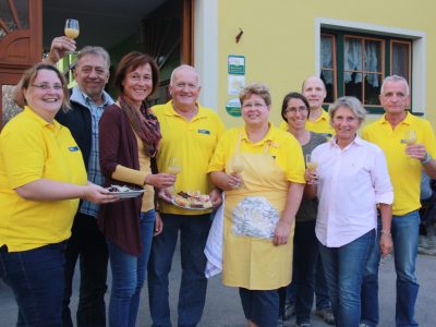 stuermheurigen-tattendorf_02